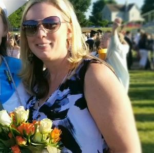 Meet your Posher, Deanna